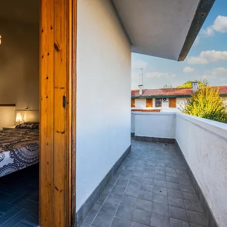 Apartment With Shared Garden And Swimming Pool *