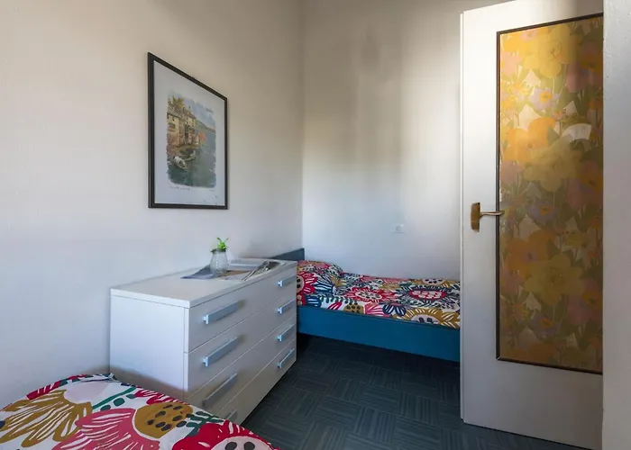 Apartmán With Shared Garden And Swimming Pool